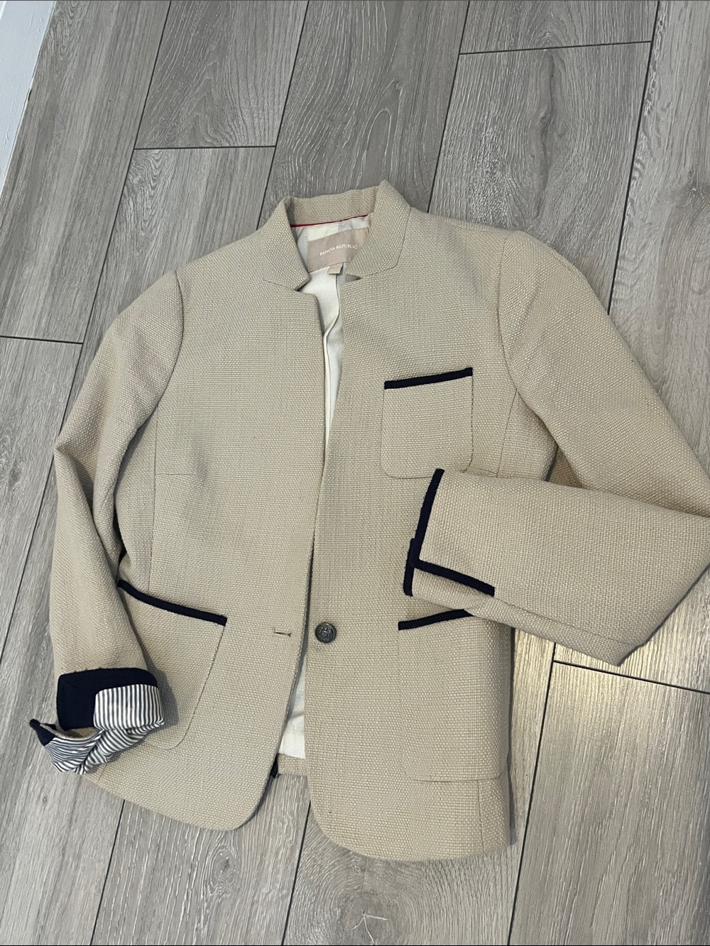 Banana Republic Cream Textured Blazer with Navy Trim